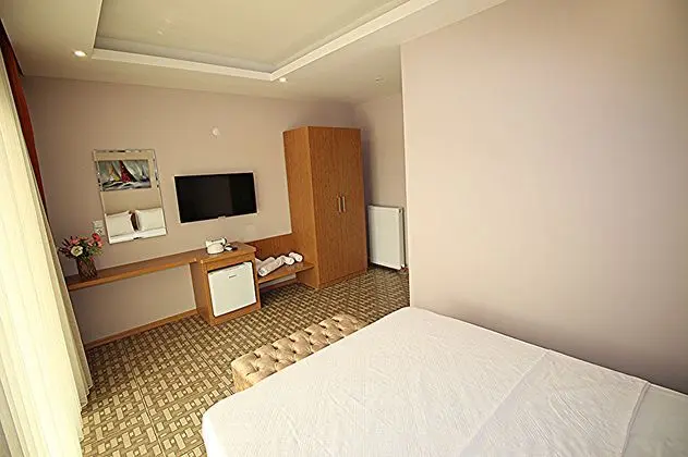 Deluxe Room, Havuz Manzaralı, Balkonlu