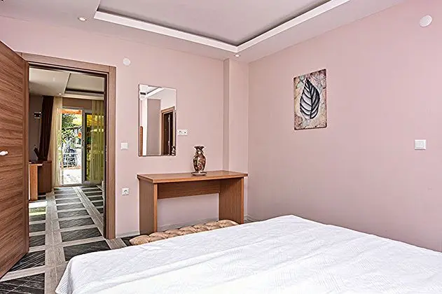 Family Oda - Balkonlu, Havuz Manzaralı, Balkonlu