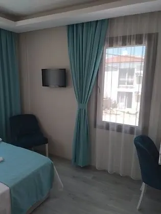 Comfort Tek Büyük Yataklı Oda