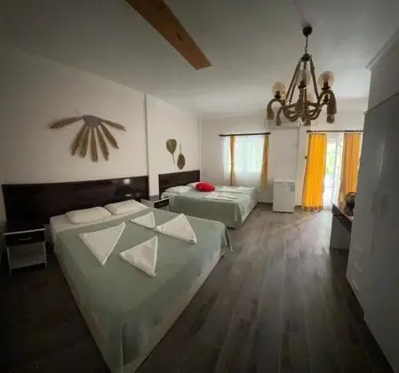Aile Odası, Bahçe Manzaralı, Bahçe Katı