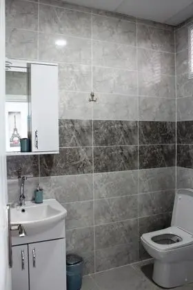 Triple, Havuz Manzaralı