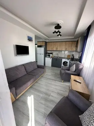 1+1 Daire, Deniz Manzaralı, Giriş Katı