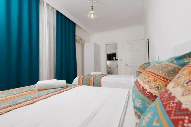 Triple, Havuz Manzaralı, Balkonlu