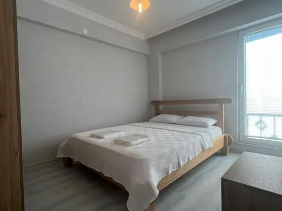 1+1 Daire, Deniz Manzaralı