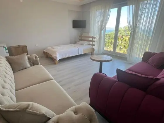 1+1 Daire, Deniz Manzaralı