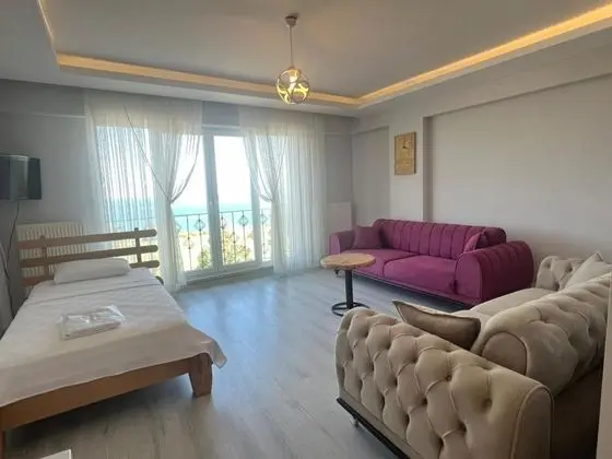 1+1 Daire, Deniz Manzaralı