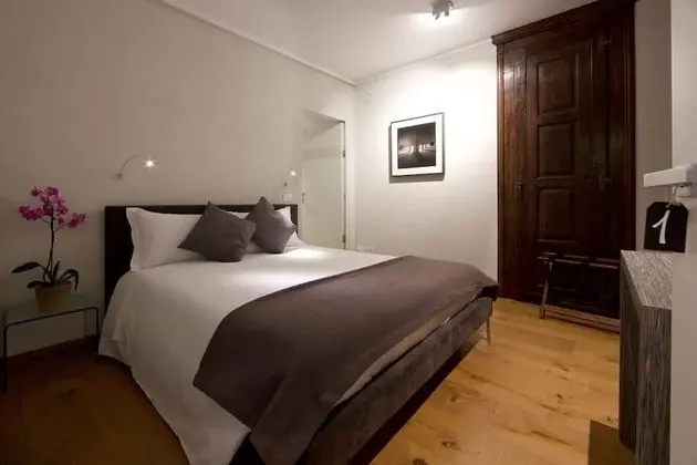 Tek Büyük Yataklı Oda