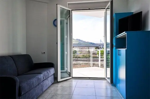 Apart Daire, 1 Büyük (Queen) Boy Yatak ve Çekyat, Sigara İçilmez, Balkon