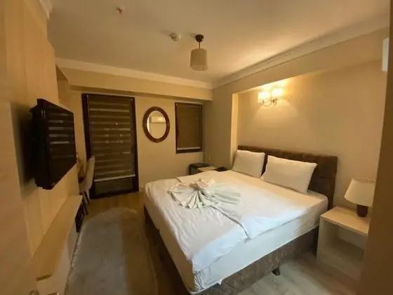 Deluxe Tek Büyük Yataklı Oda
