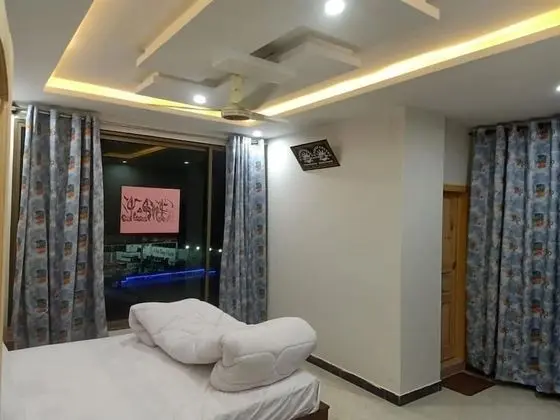 Deluxe Üç Kişilik Oda