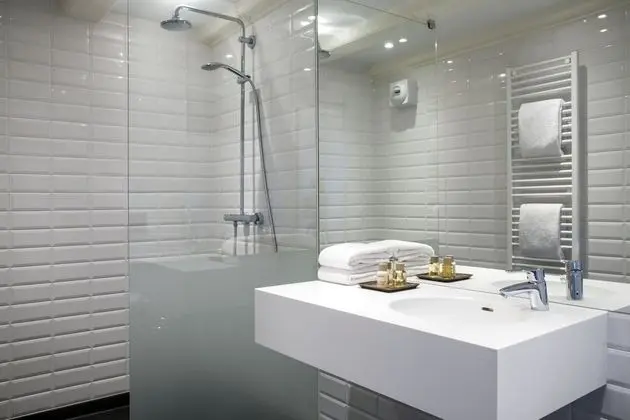 Extra Large room with Canal View