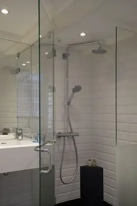 Medium room