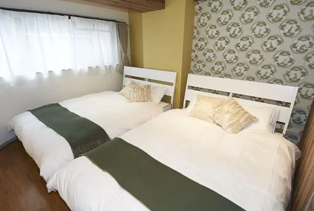 Apart Daire, Sigara İçilmez (Apartment Room 201)