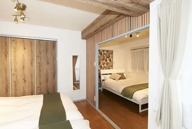 Apart Daire, Sigara İçilmez (Apartment Room 201)