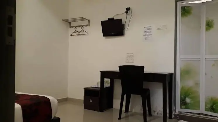 Tek Büyük Yataklı Oda, Penceresiz