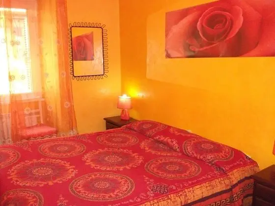 Tek Büyük Yataklı Oda, Ortak Banyo