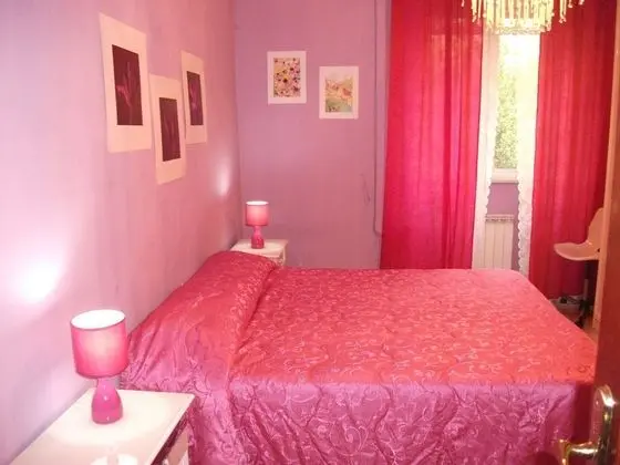 Tek Büyük Yataklı Oda, Ortak Banyo