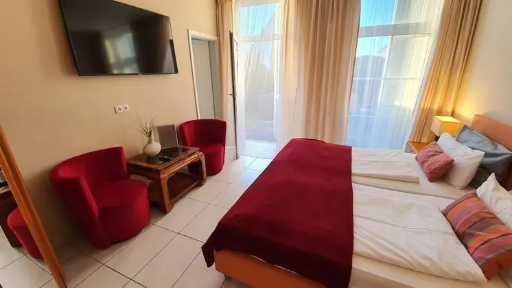 Comfort Tek Büyük Yataklı Oda