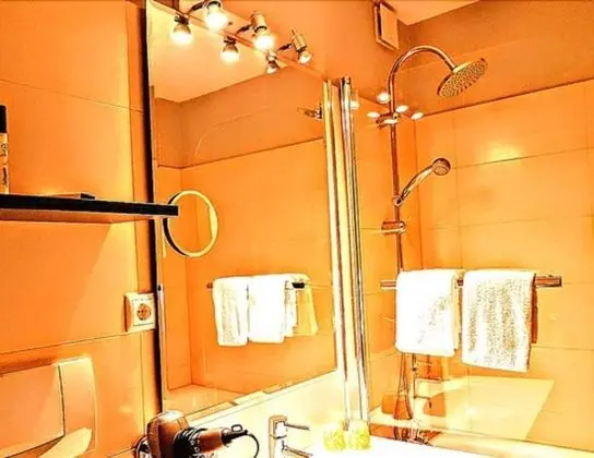 Superior Tek Büyük Yataklı Oda