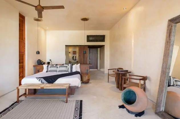 Suite Ground Floor Ocean Front