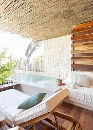 Suite Ground Floor Ocean Front
