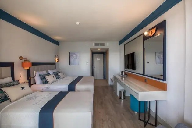 https://images.etstur.com/files/images/hotelImages/TR/212644/l/Maxeria-Blue-Didyma-Oda-305748.jpg