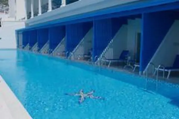 Swim Up Oda