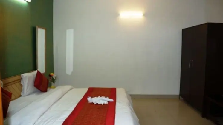 Deluxe Oda, 1 Çift Kişilik Yatak, Sigara İçilebilir