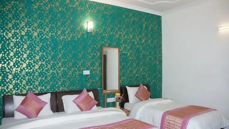 Family Oda, 1 Çift Kişilik Yatak, Sigara İçilmez