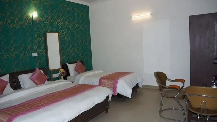 Family Oda, 1 Çift Kişilik Yatak, Sigara İçilmez