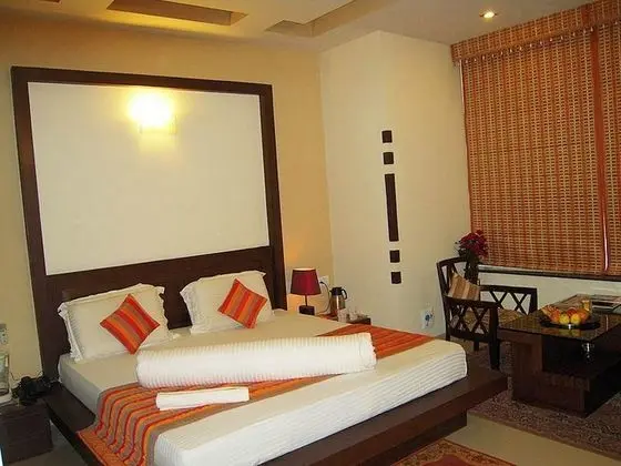 Deluxe Oda, 1 Çift Kişilik Yatak, Sigara İçilebilir