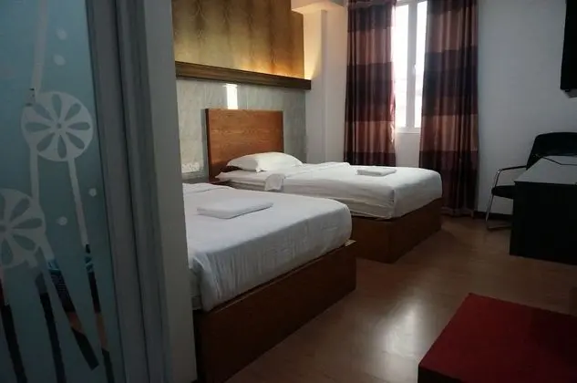 Tek Büyük Yataklı Oda, 2 Tek Kişilik Yatak