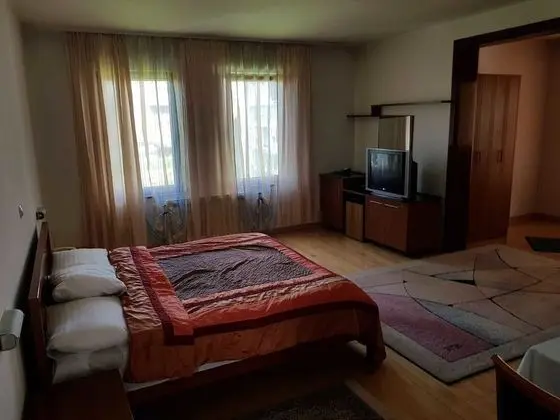Tek Büyük Yataklı Oda