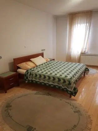 Tek Büyük Yataklı Oda