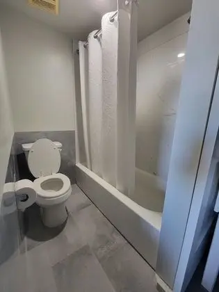 Tek Kişilik Oda, 1 En Büyük (King) Boy Yatak