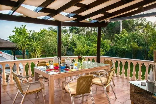 Exclusive Villa, 4 Yatak Odası, Kişiye Özel Havuzlu (Tennis Court)