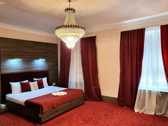 Deluxe Tek Büyük Yataklı Oda