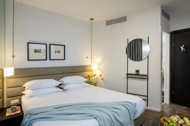 Tek Büyük Yataklı Oda