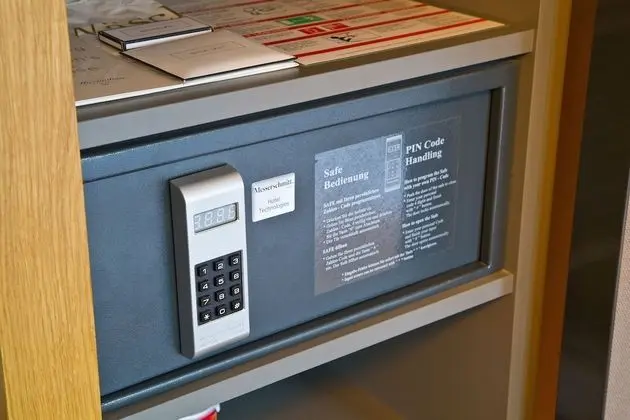 Basic Tek Büyük Yataklı Oda, Sigara İçilmez, Anti Alerjik (access via stairs)