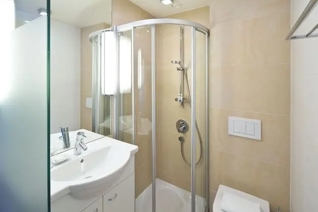 Basic Tek Büyük Yataklı Oda, Sigara İçilmez, Anti Alerjik (access via stairs)