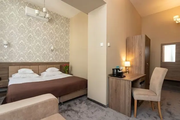 Standard Tek Büyük Yataklı Oda