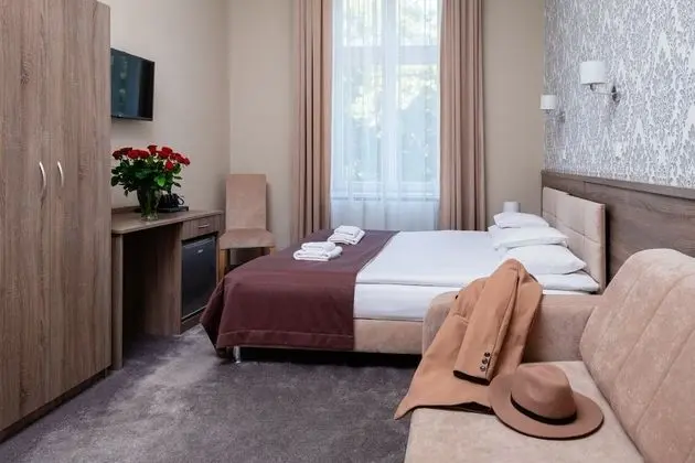 Standard Tek Büyük Yataklı Oda