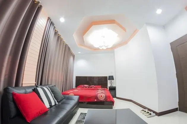 Deluxe Room 1