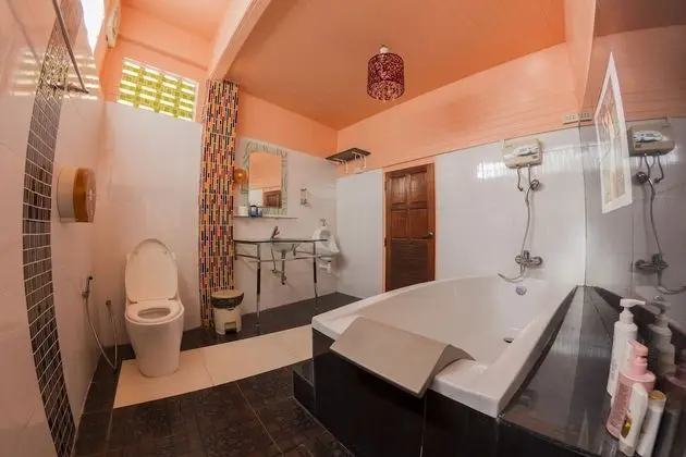 Deluxe Room 1