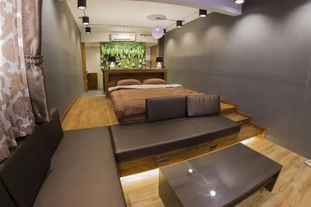 Penthouse 1
