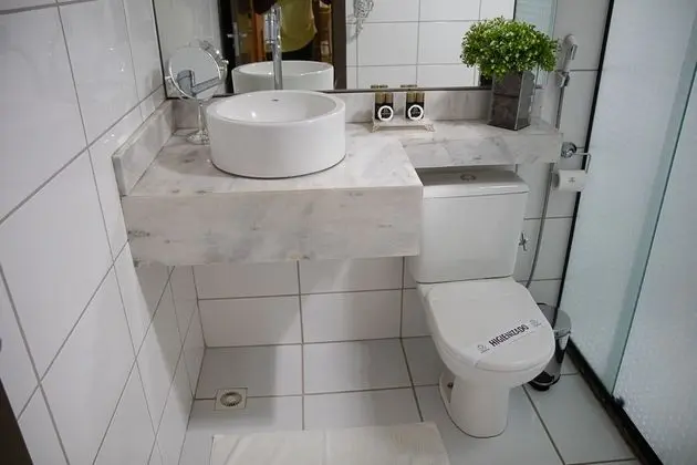 Üç Kişilik Oda