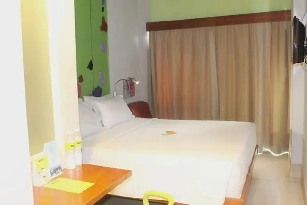 1 Çift Kişilik Veya 2 Tek Kişilik Yatak Deluxe