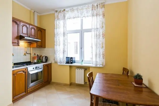Apart Daire, Birden Çok Yatak, Sigara İçilmez
