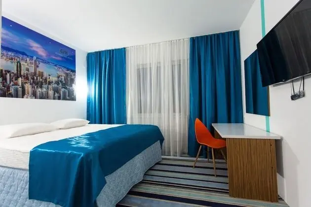 Comfort Tek Büyük Yataklı Oda