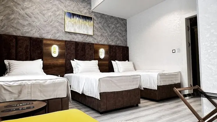 Deluxe Üç Kişilik Oda